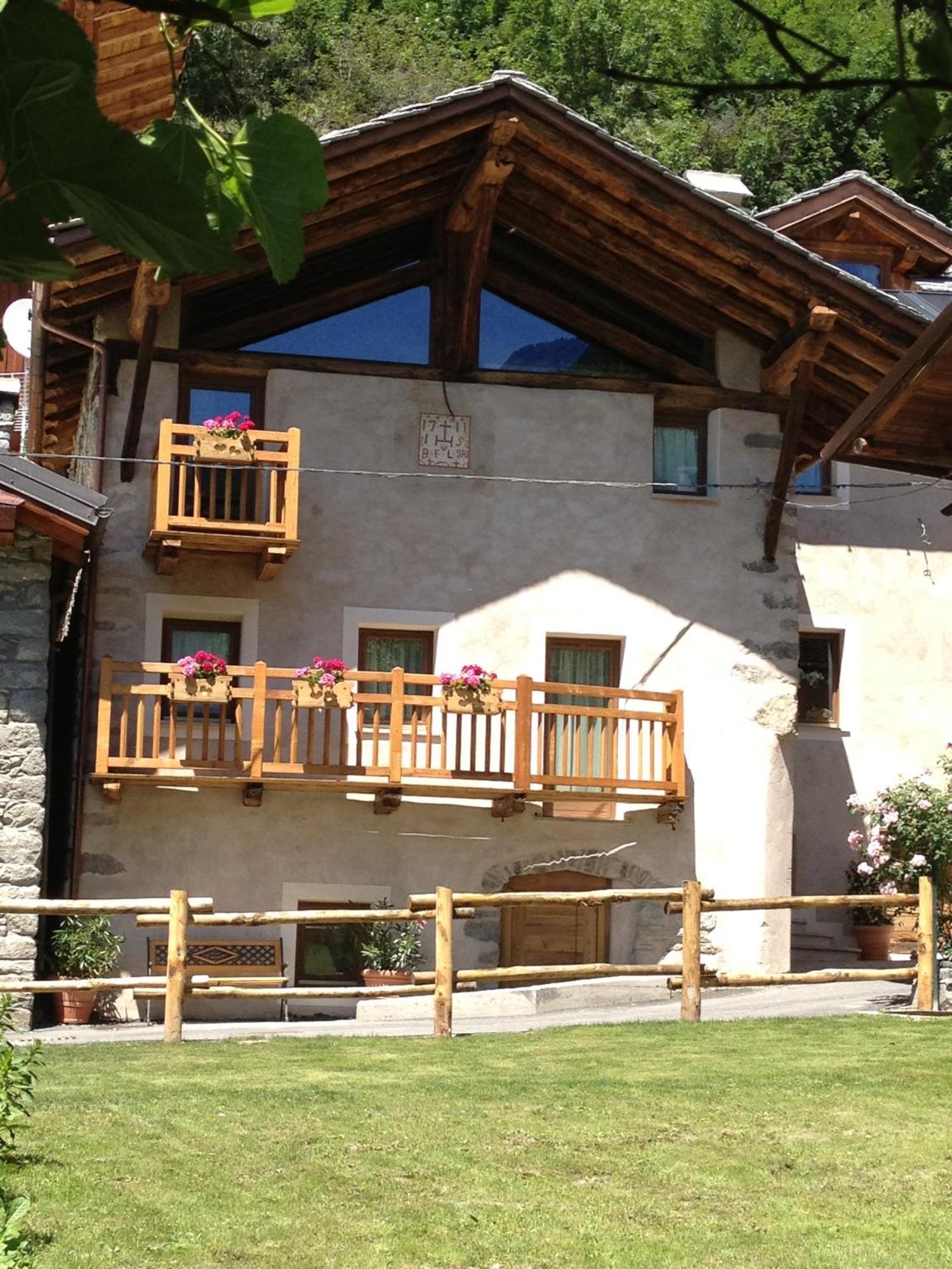 Hotel Le Petit Relais Valpelline Exterior foto