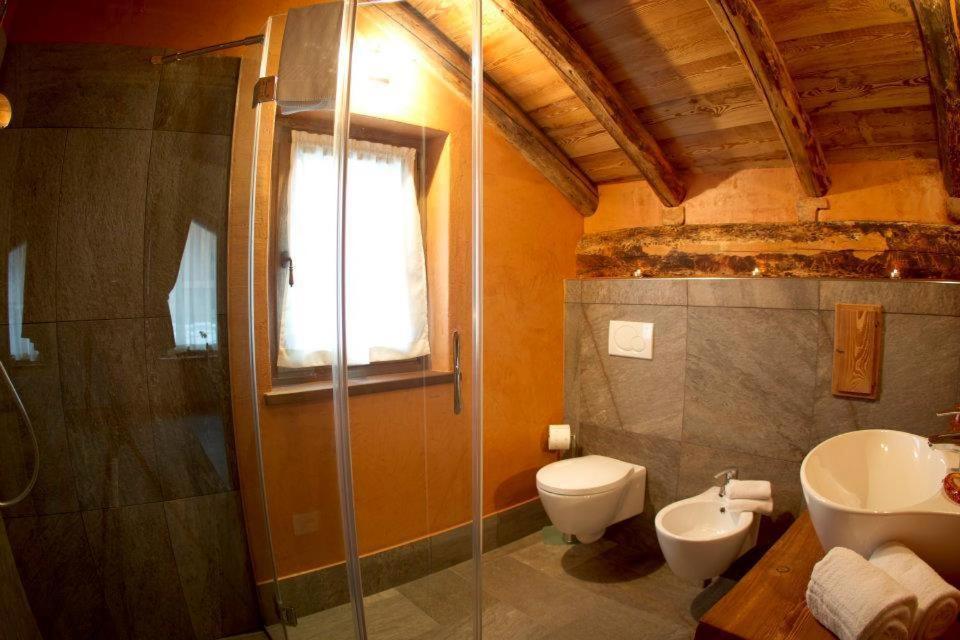 Hotel Le Petit Relais Valpelline Habitación foto